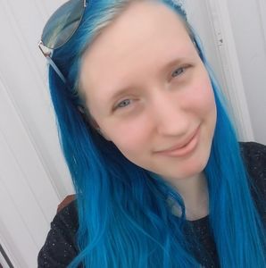 Meet your Posher, Rebecca